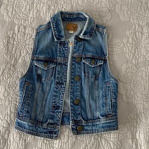 American Eagle Jean Vest